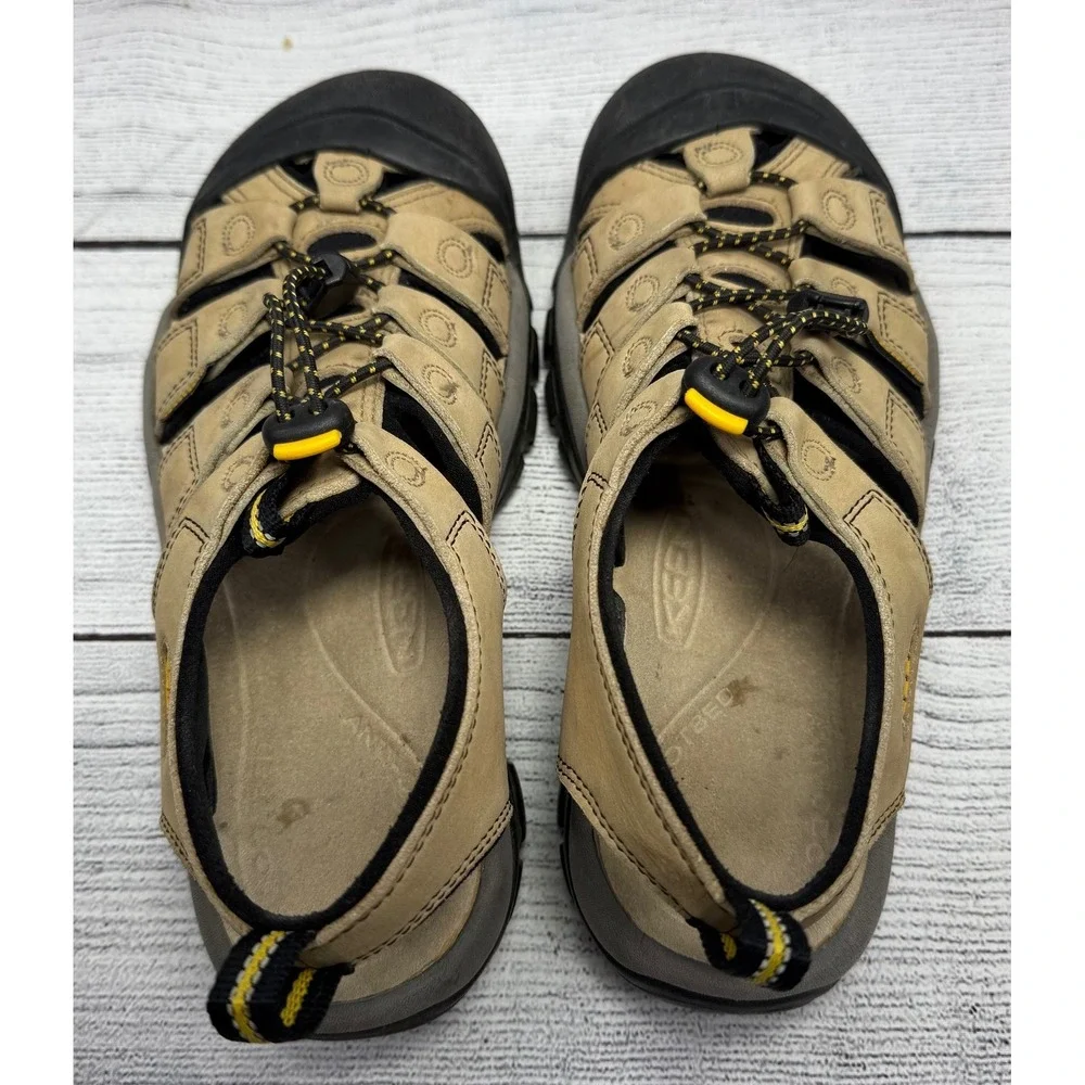 KEEN Newport H2‎ Water Sandals Mens Size 7 Tan Black Yellow Outdoor Sport